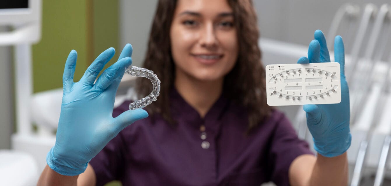 close-up-dentist-instruments close-up-dentist-instruments